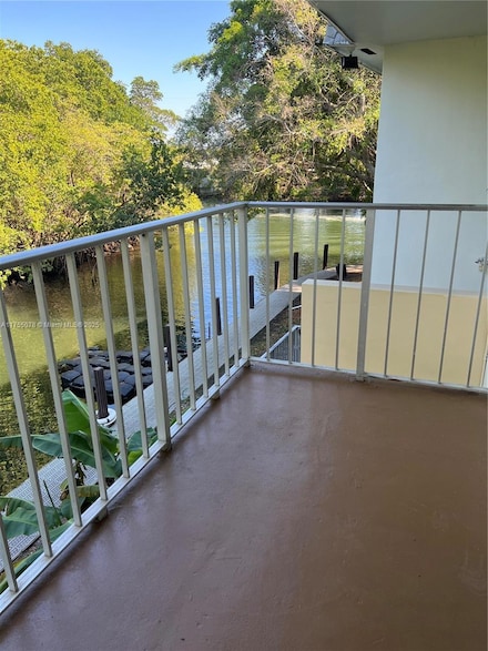 1860 Venice Park Dr Unit 211, North Miami, FL 33181