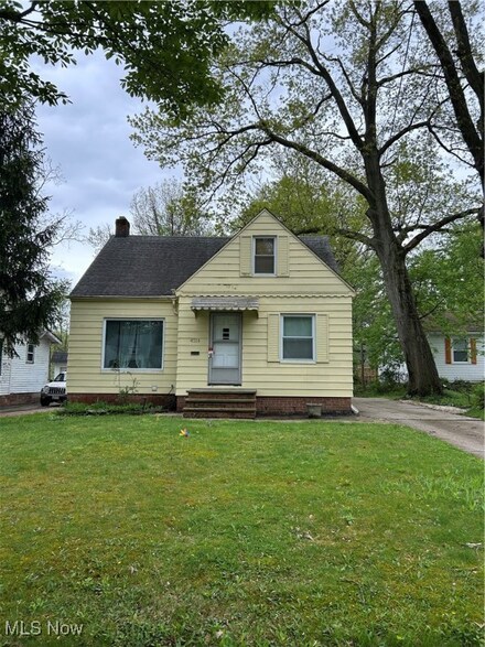 4514 E Berwald Rd, Cleveland, OH 44121