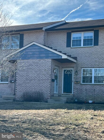 62 Eaves Mill Rd, Medford, NJ 08055