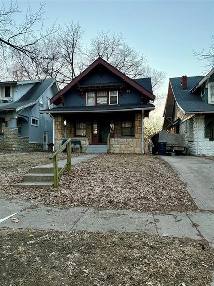 4218 S Benton Ave, Kansas City, MO 64130