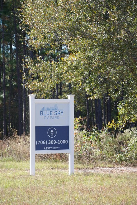 2541 Hancock Landing Rd, Waynesboro, GA 30830