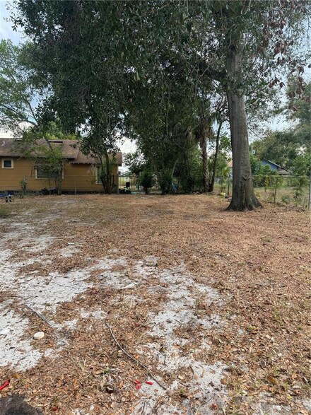 636 W 9th St, Lakeland, FL 33805