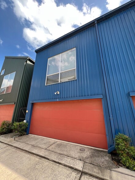 6965 Ardmore St, Houston, TX 77054