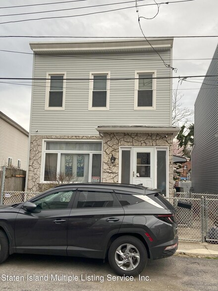 181 Boyd St, Staten Island, NY 10304