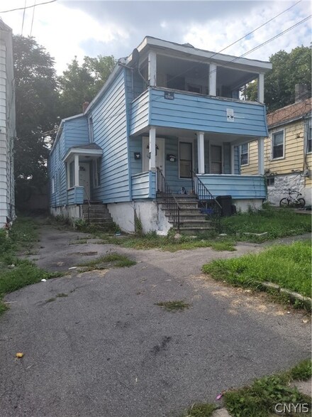 209 Delhi St, Syracuse, NY 13203