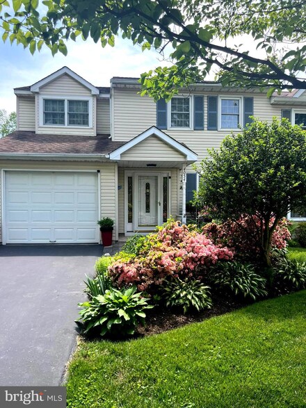 4054 Holly Way, Doylestown, PA 18902