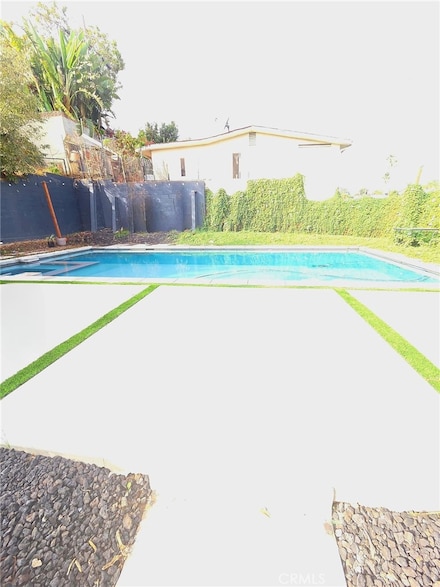 651 S Record Ave, Los Angeles, CA 90023