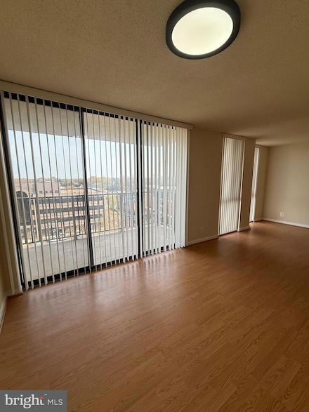 6800 Fleetwood Rd Unit 803, McLean, VA 22101