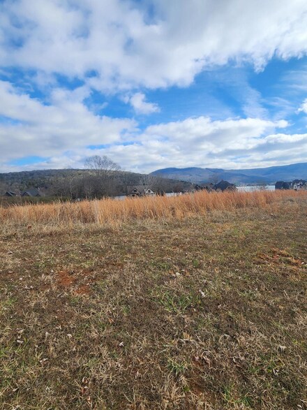 0 Starboard Dr Unit RTC2712276, Jasper, TN 37347