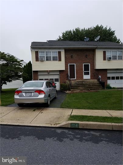 124 Pickwick Place, Millersville, PA 17551