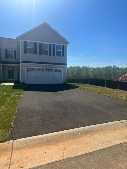 113 Robinia Rd, Lynchburg, VA 24501
