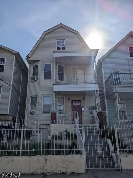 48 Elliott St, Newark, NJ 07104