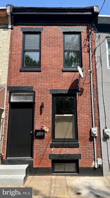 2053 N Philip St, Philadelphia, PA 19122