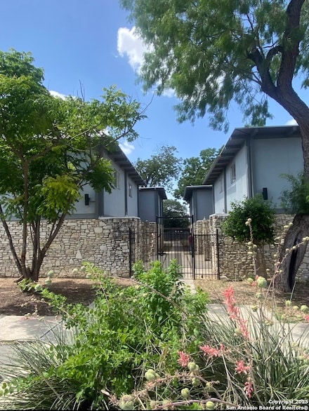 743 Byrnes Dr Unit 6, San Antonio, TX 78209