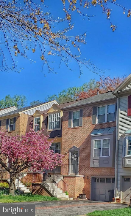 7718 Asterella Ct, Springfield, VA 22152