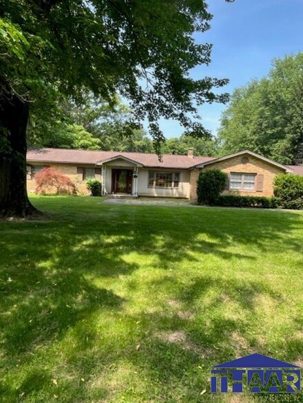 2170 N Griffith Ct, Terre Haute, IN 47803