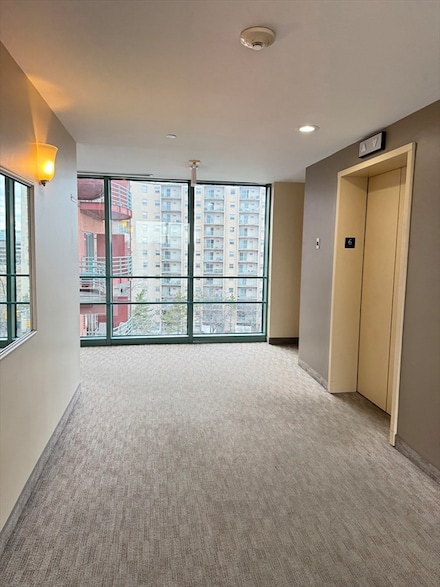100 W Squantum St Unit 612, Quincy, MA 02171
