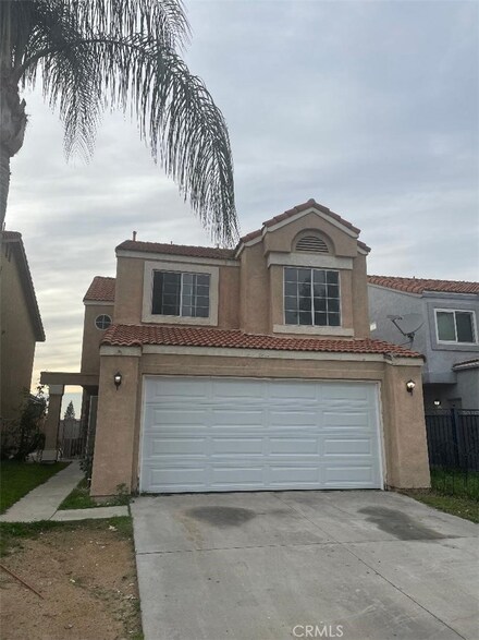 11812 Alabaster Ct, Fontana, CA 92337