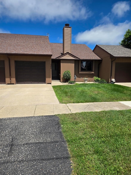 306 5th Ave W, Cresco, IA 52136