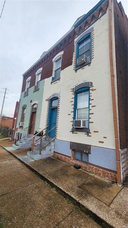 1412 Benton St, Saint Louis, MO 63106