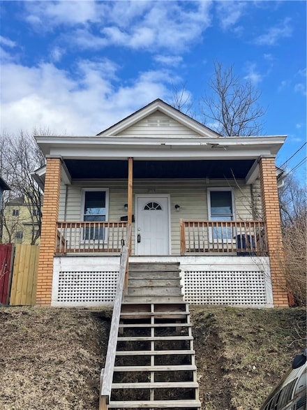 2712 Glen Mawr St, Pittsburgh, PA 15204