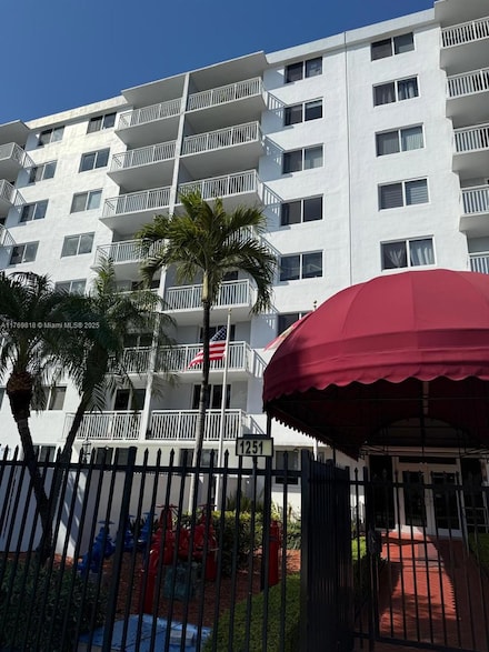 1251 NE 108th St Unit 412, Miami, FL 33161