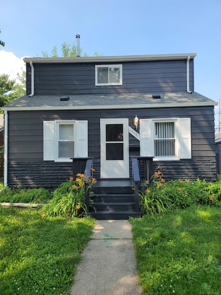 19531 Parkside St, Saint Clair Shores, MI 48080