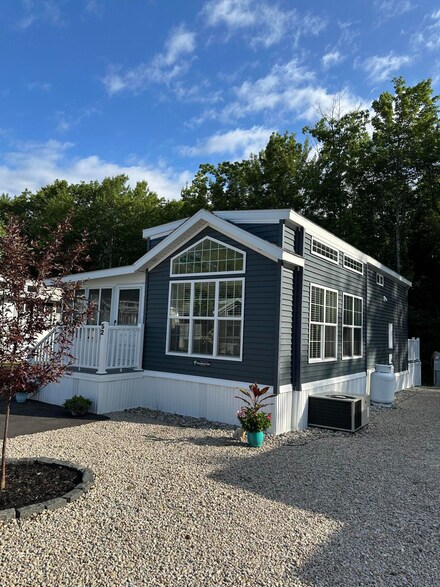 1 Seacoast Ln Unit 52, Old Orchard Beach, ME 04064