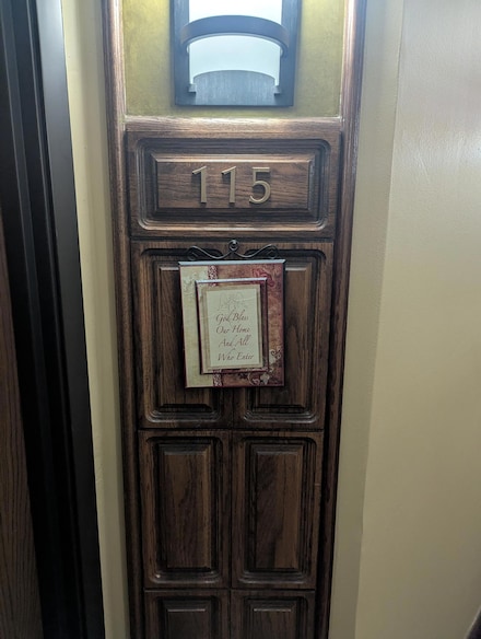 10451 Greenbrier Rd Unit 115, Hopkins, MN 55305
