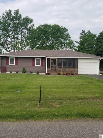 237 Club Dr, Marion, KY 42064