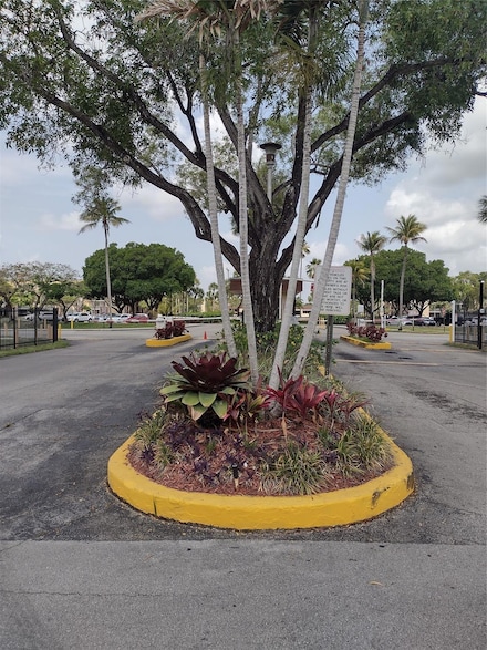 3301 NW 47th Terrace Unit 207, Lauderdale Lakes, FL 33319