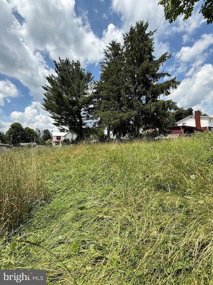 47 Whitman St, Hawk Run, PA 16840