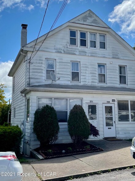 711 Peace St, Hazleton, PA 18201