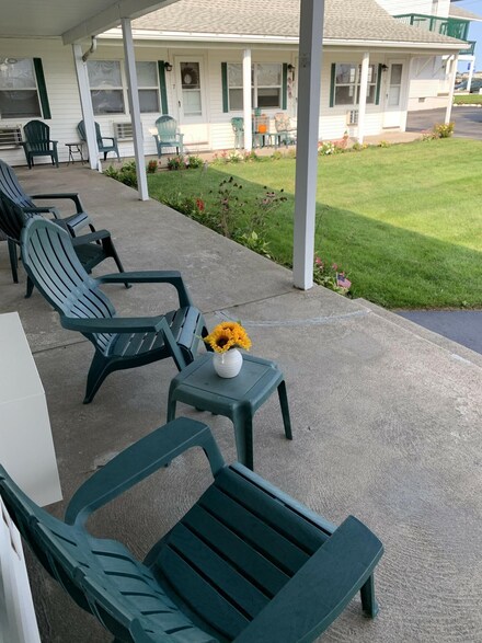 359 Ocean Blvd Unit 8, Hampton, NH 03842