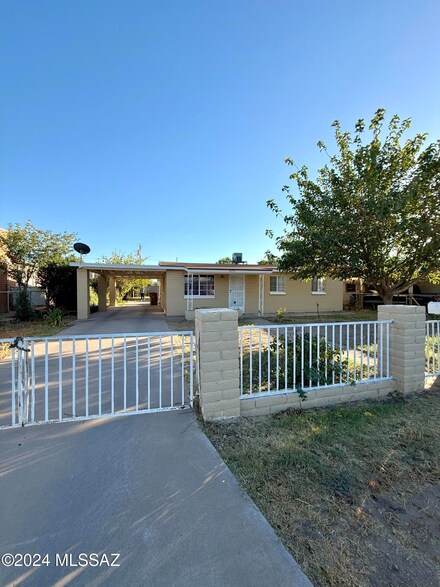 973 E 18th St, Douglas, AZ 85607