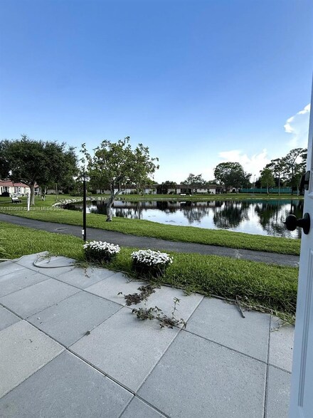 316 Cape Cod Cir Unit B, Lake Worth, FL 33467