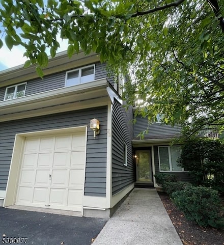 22 Mission Hills Rd Unit 4, Annandale, NJ 08801
