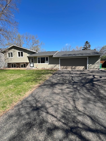 9790 99th Ave N, Maple Grove, MN 55369