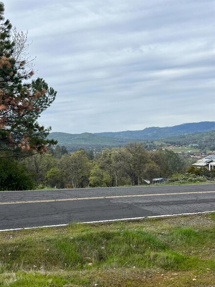 2871 Quail Hill Rd, Copperopolis, CA 95228