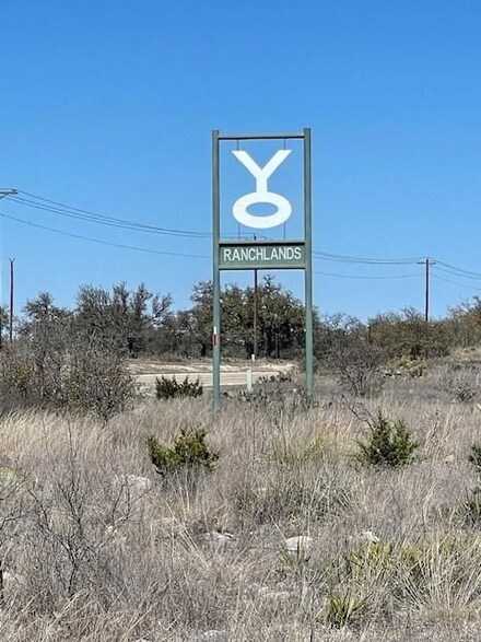 145 Ibex Rd NW, Mountain Home, TX 78058