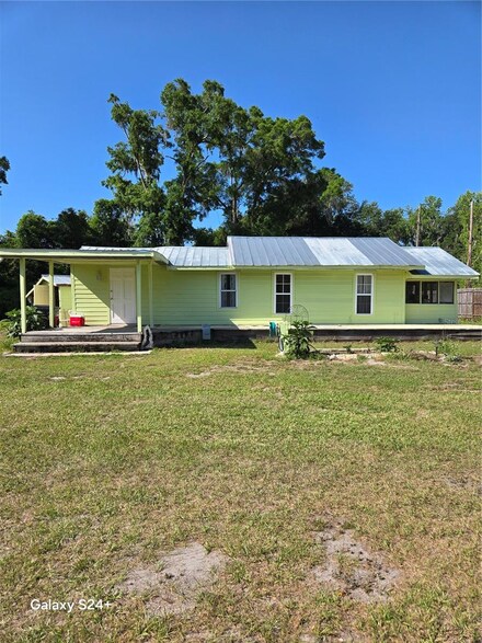 11423 SW Williston Rd, Micanopy, FL 32667