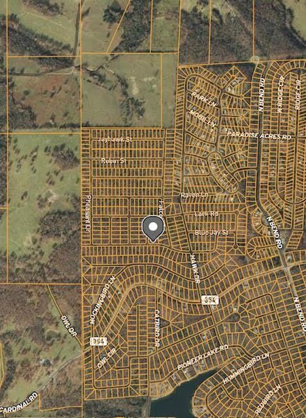 1010 Peacock St, Horseshoe Bend, AR 72512