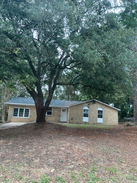 102 Olde Clemson Ct, Ladson, SC 29456