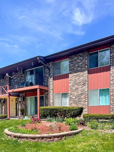 247 N Neltnor Blvd Unit H1G, West Chicago, IL 60185