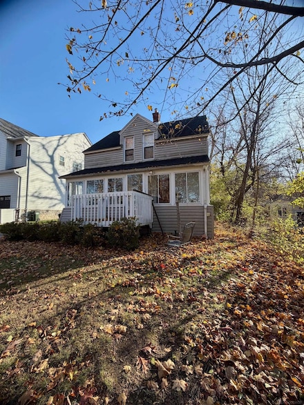 85 Childress Ave, Rochester Hills, MI 48307