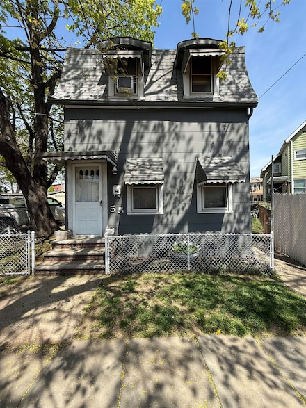 58 Silver St, Bayonne, NJ 07002