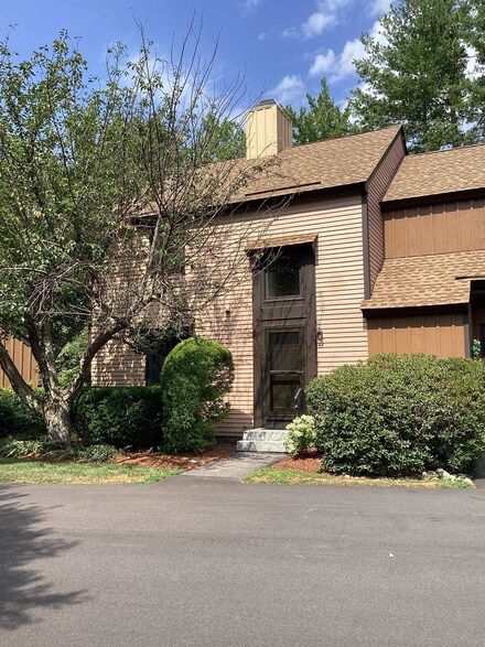 44 Quarry Cir, Milford, NH 03055