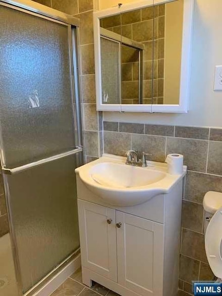 220 E Palisades Blvd Unit 2, Palisades Park, NJ 07650