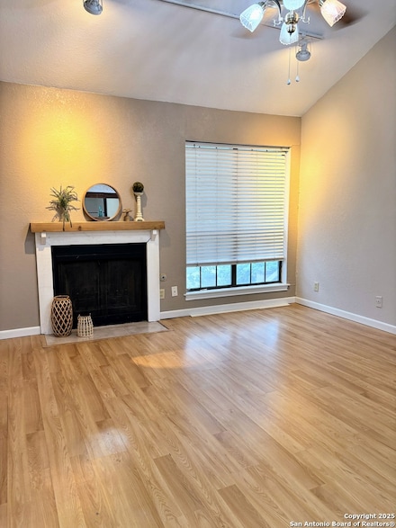 8611 Datapoint Dr Unit 4, San Antonio, TX 78229