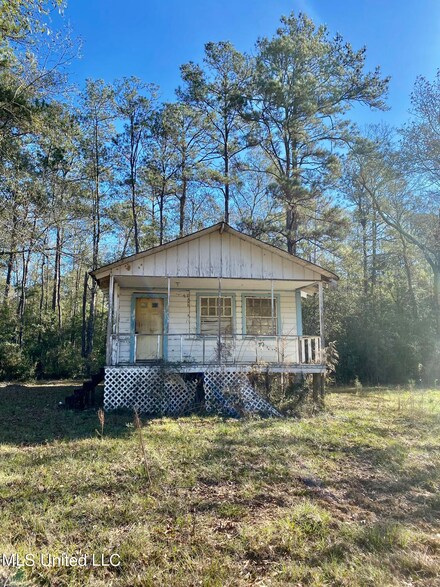 305 S Loftin Ave, Picayune, MS 39466